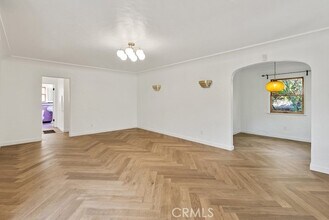 2130 Apex Ave in Los Angeles, CA - Building Photo - Building Photo