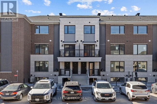 property at 931 Creekway Private