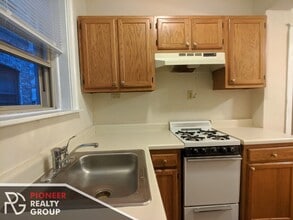 4237 N Paulina St, Unit 4229-2W in Chicago, IL - Foto de edificio - Building Photo