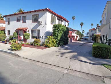 121 W Mason St in Santa Barbara, CA - Foto de edificio - Building Photo