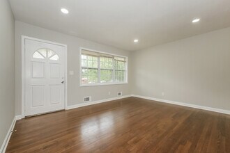 195 Greenway Dr in Mcdonough, GA - Building Photo - Building Photo