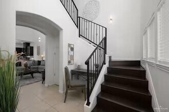 809 S 5th St in McAllen, TX - Building Photo - Building Photo