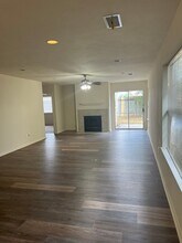 19530 Sandy Woods Dr in Tomball, TX - Building Photo - Building Photo