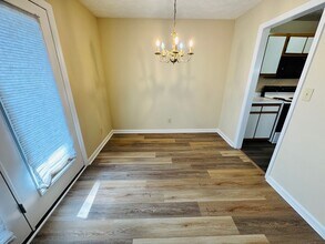333 Waterdown Dr in Fayetteville, NC - Building Photo - Building Photo