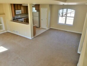 7636 S Sicily Way in Aurora, CO - Building Photo - Building Photo