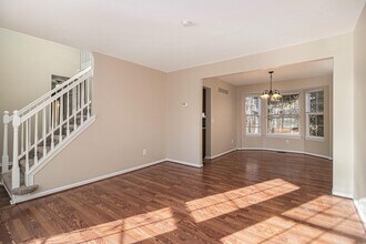43294 Silverwood Dr in Canton Township, MI - Building Photo - Building Photo