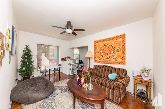 property at 3024 N Halsted St