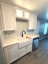 6019 Greenpark Manor Ln in Houston, TX - Building Photo - Building Photo