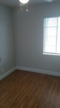 75 E Garland Ave in Fresno, CA - Building Photo - Building Photo