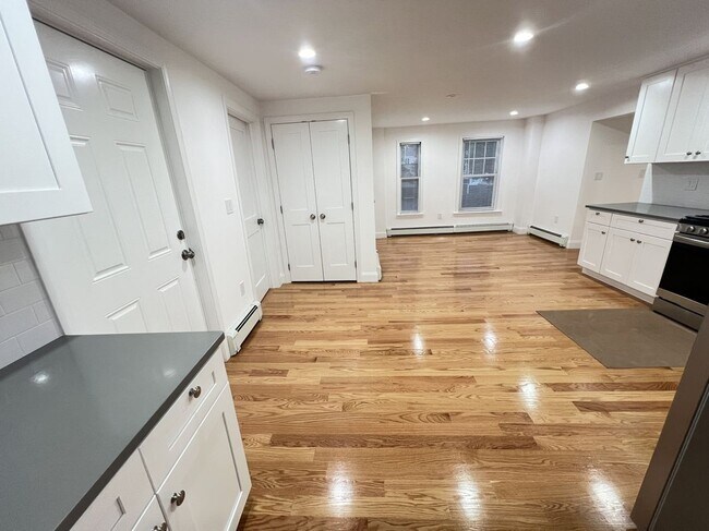 50 Conant St in Danvers, MA - Building Photo - Building Photo