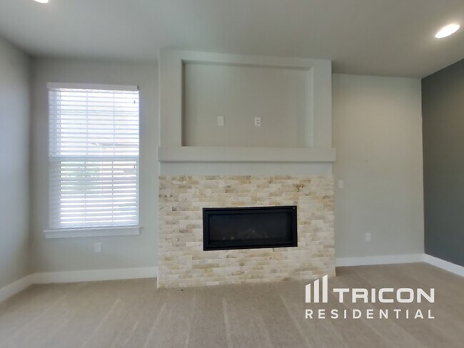 604 Gore Range Dr in Severance, CO - Building Photo - Building Photo