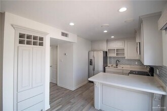 3820 N 7th Ct in McAllen, TX - Building Photo - Building Photo