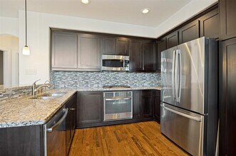 7919 Parkwood Blvd in Plano, TX - Building Photo - Building Photo