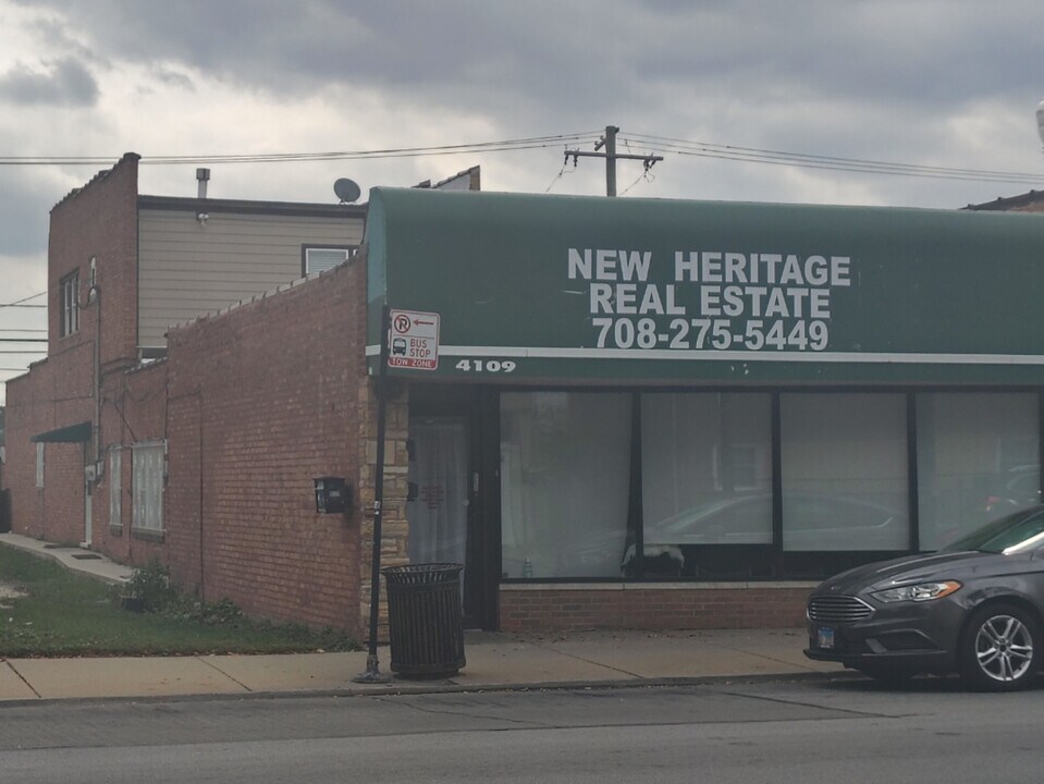 4109 W 63rd St in Chicago, IL - Foto de edificio
