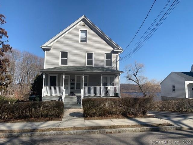 111 Oneco Ave in New London, CT - Building Photo