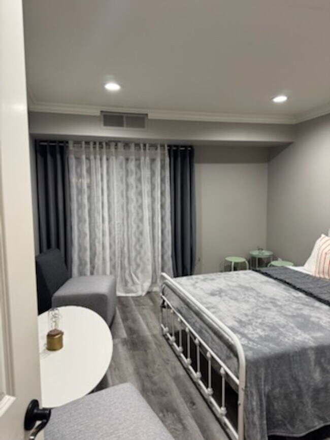 309 Tradewinds Dr in San Jose, CA - Building Photo - Building Photo