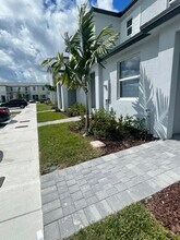 27700 SW 156th Ct in Homestead, FL - Building Photo - Building Photo