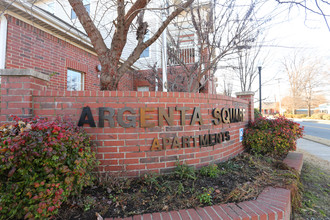 Argenta Square Apartments in North Little Rock, AR - Building Photo - Building Photo