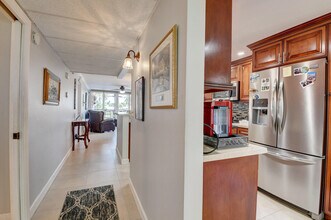 19 Royal Palm Way in Boca Raton, FL - Building Photo - Building Photo