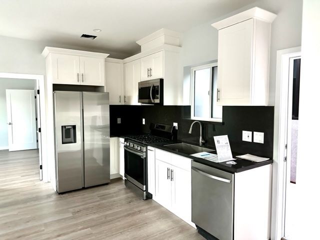 property at 19421 Ventura Blvd