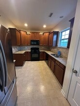 308 Windy Peak Loop in Cary, NC - Building Photo - Building Photo