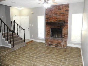 800 Custer St-Unit -1 in Arlington, TX - Building Photo - Building Photo