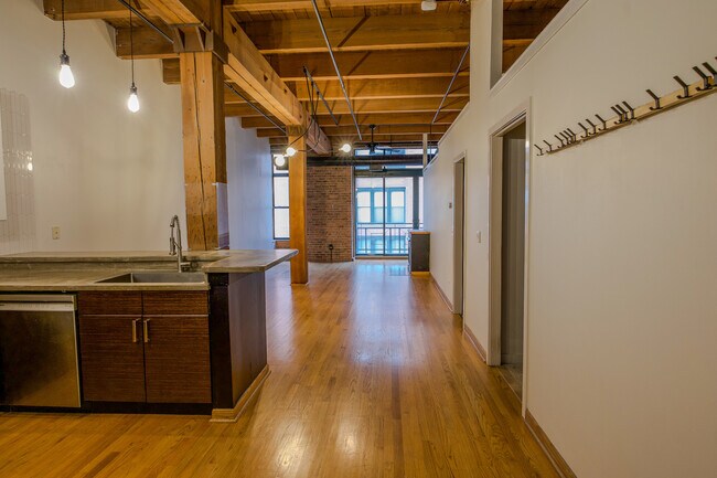 701 W Jackson Blvd in Chicago, IL - Building Photo - Building Photo