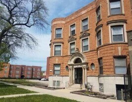 4317 S Michigan Ave in Chicago, IL - Building Photo