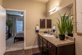 Villas at Bulverde in Spring Branch, TX - Foto de edificio - Interior Photo