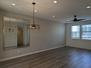 16045 Veridian Cir in San Diego, CA - Building Photo - Building Photo
