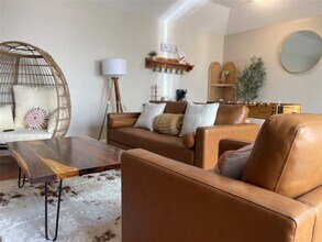 15630 Pine Mountain Dr in Houston, TX - Building Photo - Building Photo