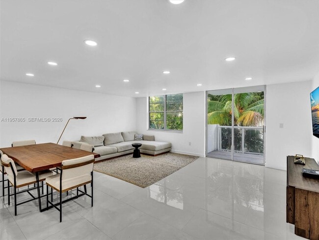 property at 10000 W Bay Harbor Dr