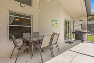 1061 Lake Berkley Dr in Kissimmee, FL - Building Photo - Building Photo