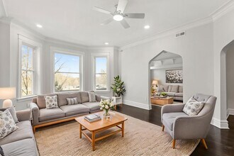 615 E 60th St, Unit 1F in Chicago, IL - Building Photo - Building Photo