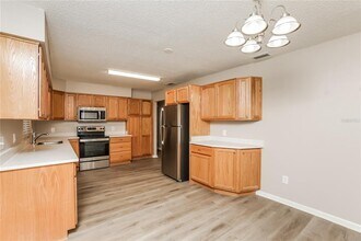 690 Wells St in Apopka, FL - Building Photo - Building Photo