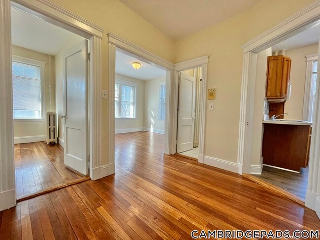 37 Wendell St, Unit 33 in Cambridge, MA - Building Photo - Building Photo