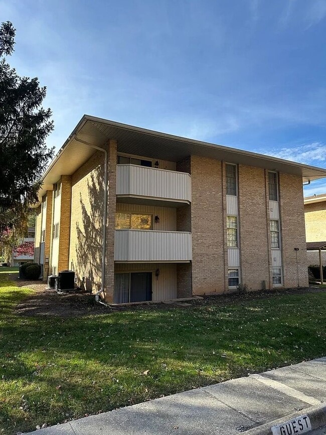 property at 5260 Crossbow Cir