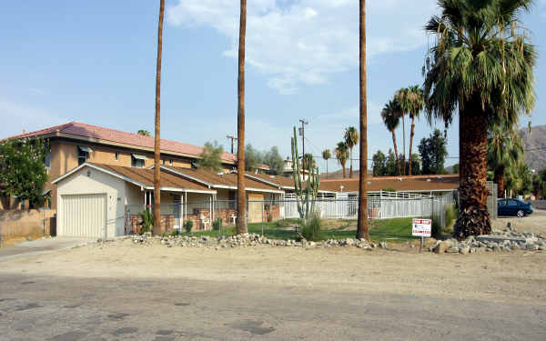 68365 Tahquitz Rd in Cathedral City, CA - Building Photo - Building Photo