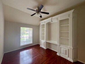 11535 Oak Lake Park Dr in Sugar Land, TX - Building Photo - Building Photo