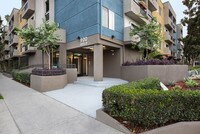 Windsor Court - Windsor Court Apartments in Los Angeles, California