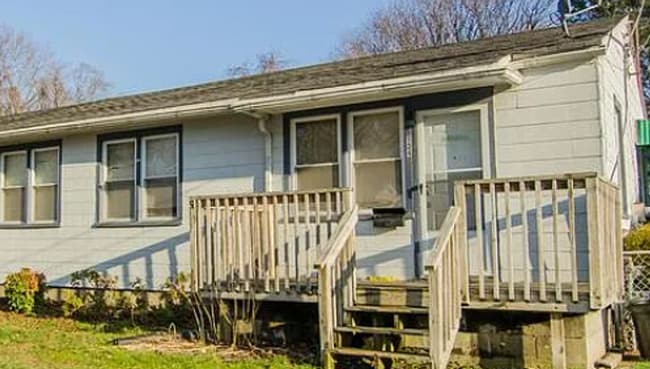 property at 134 Deaver St