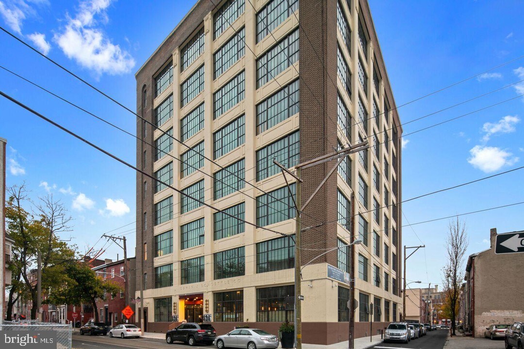 525 N 11th St-Unit -502B in Philadelphia, PA - Building Photo