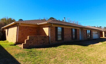 414 Muller Garden Rd in Tyler, TX - Building Photo - Building Photo