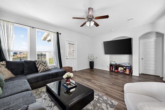 property at 1601 Darwin Cedar Dr