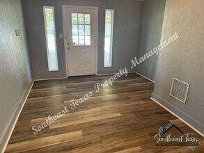 3841 Canal Ave in Groves, TX - Building Photo - Building Photo