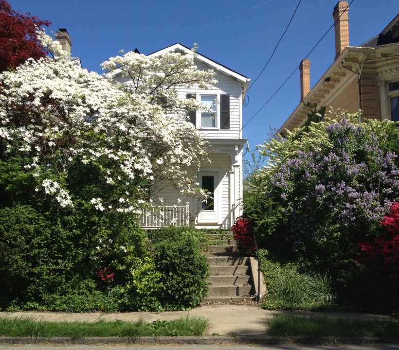 828 N Euclid Ave in Pittsburgh, PA - Building Photo