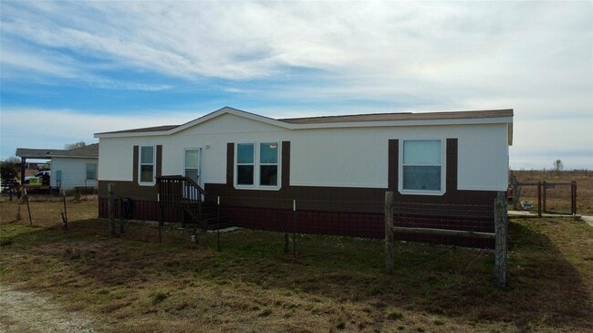 property at 17310 State Hwy 95
