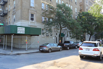 227 Haven Ave in New York, NY - Building Photo - Building Photo