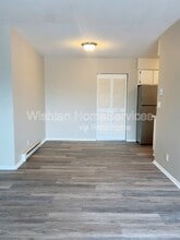 204 Charleston Blvd in Macomb, IL - Building Photo - Building Photo