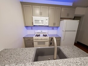 534 Yates St in Albany, NY - Foto de edificio - Building Photo